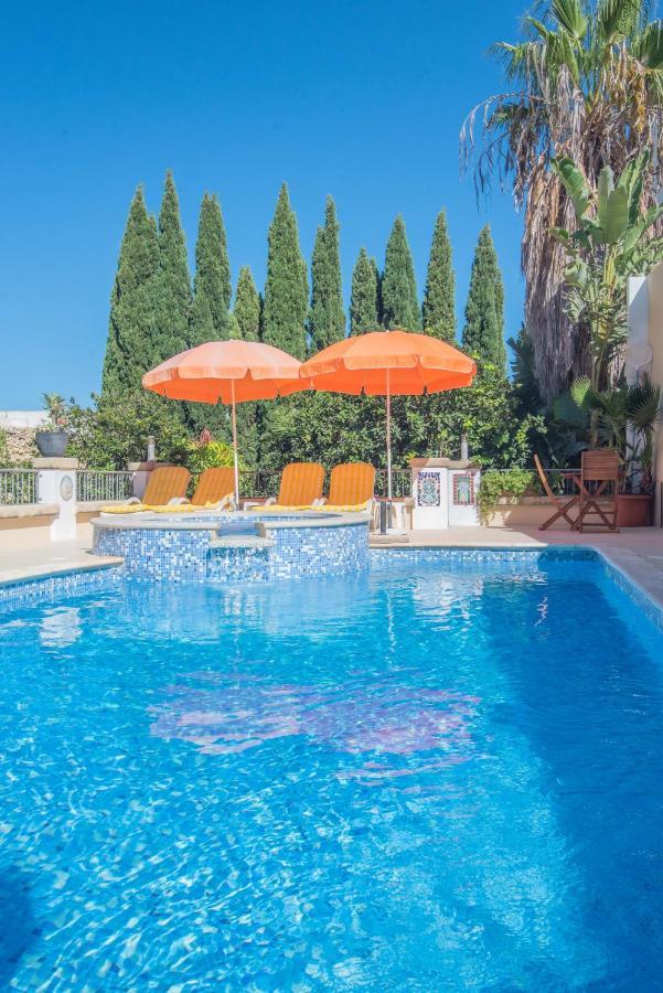Central Villa Flatlet With Pool - Free Parking And Wifi Lija Exterior photo